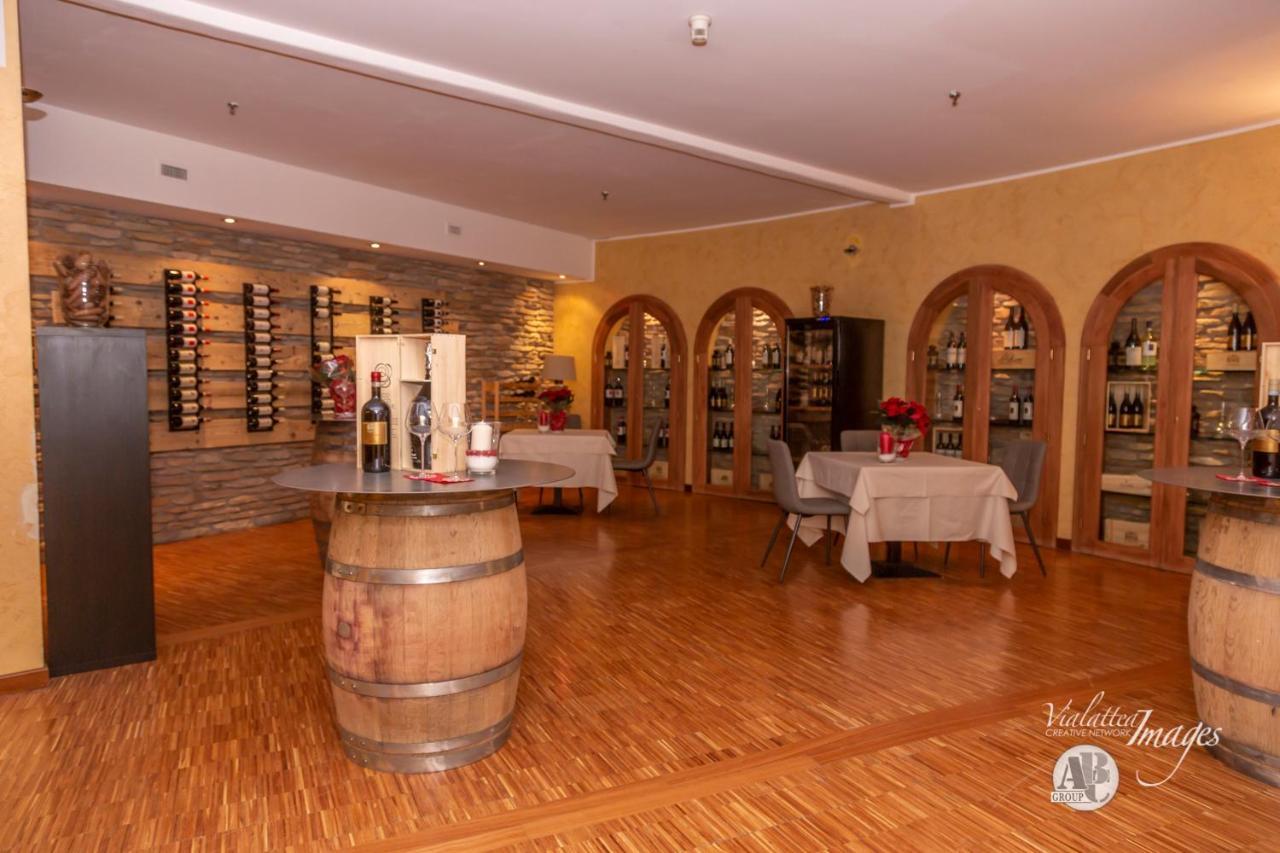 Hotel La Torre Oulx Esterno foto